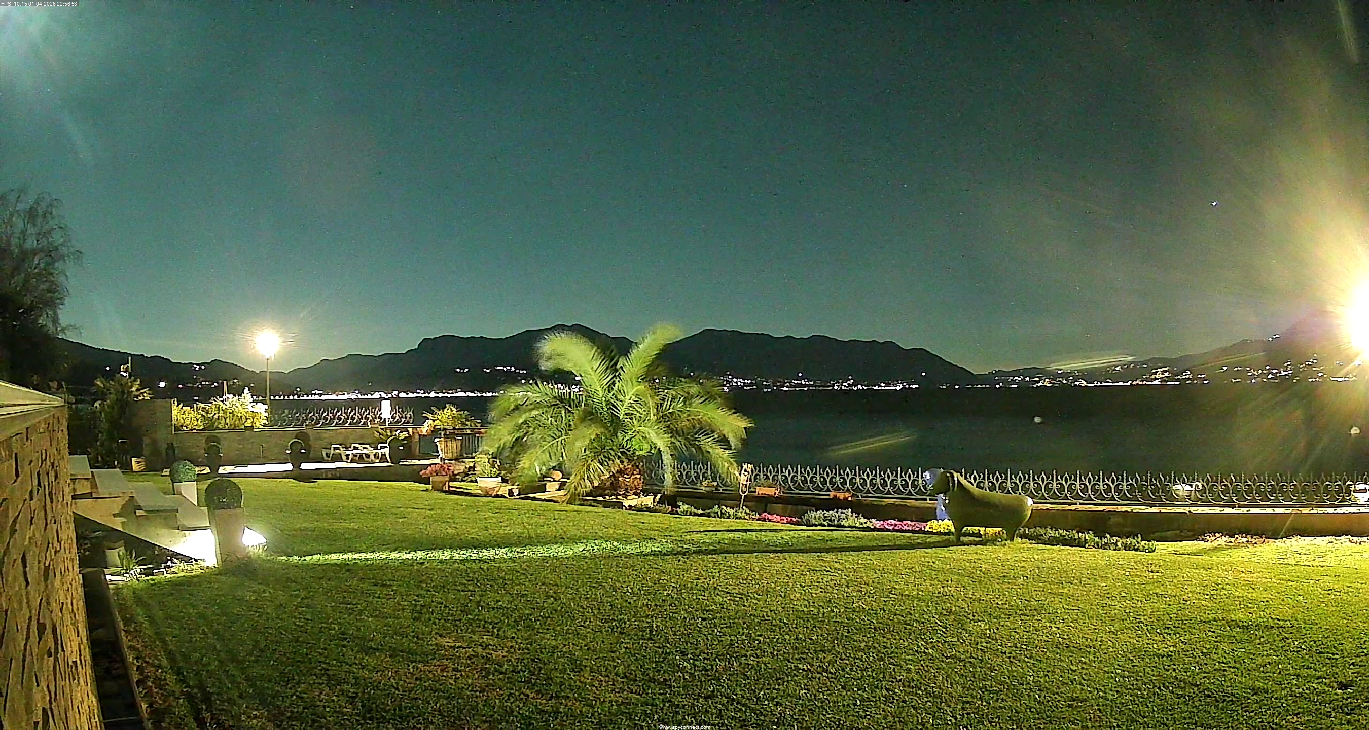 immagine della webcam nei dintorni di Campione d'Italia: webcam Maccagno con Pino e Veddasca