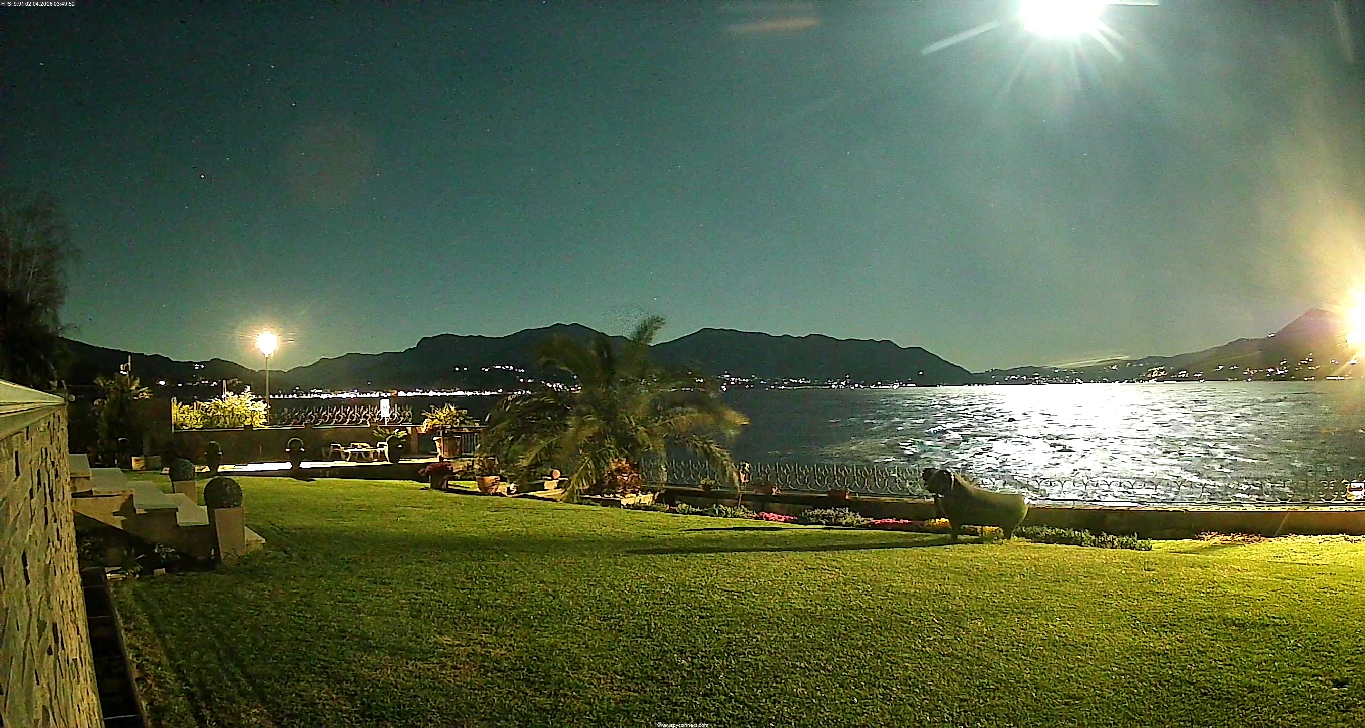 immagine della webcam nei dintorni di Brinzio: webcam Maccagno con Pino e Veddasca