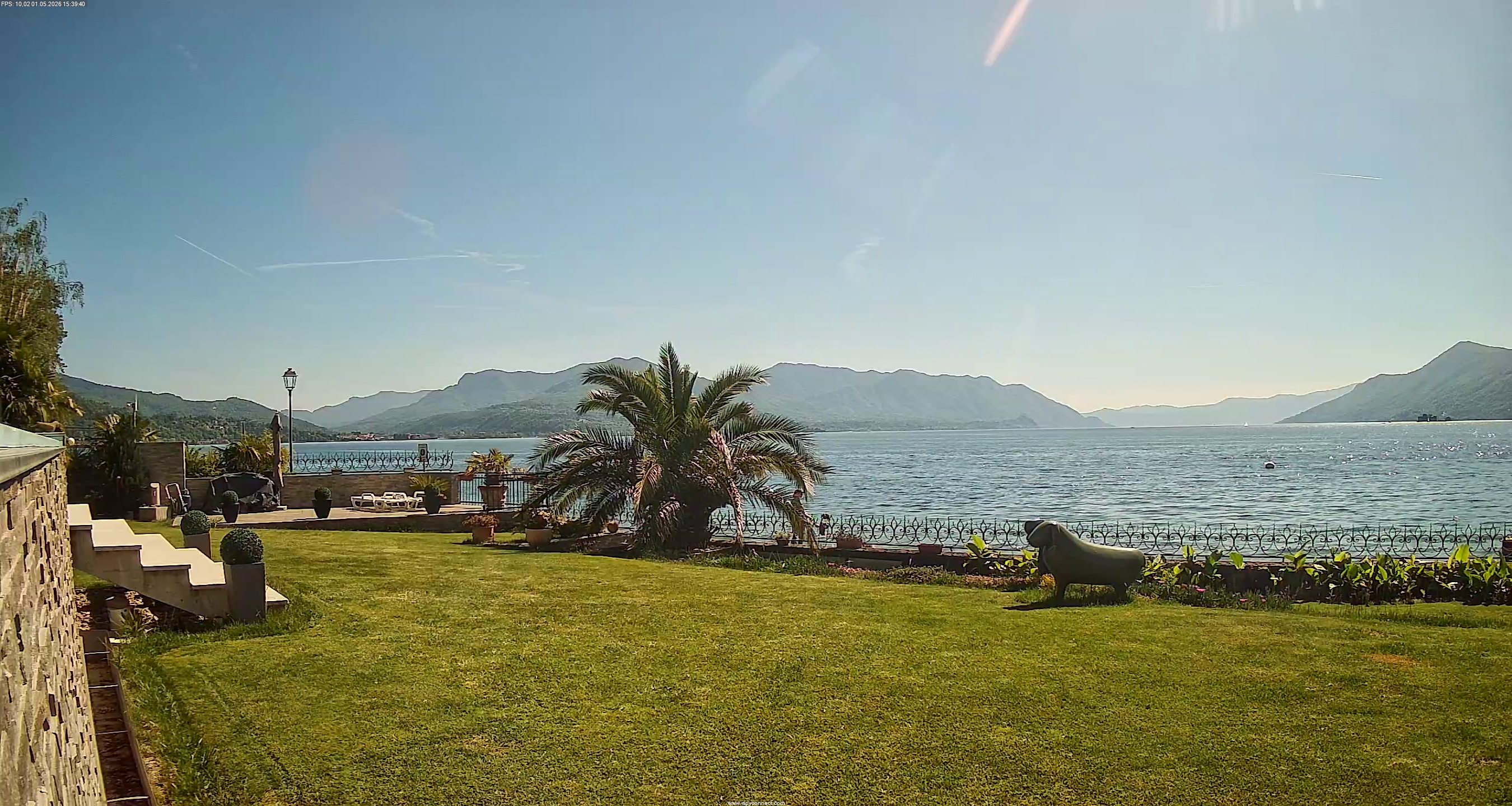 immagine della webcam nei dintorni di Re: webcam Maccagno con Pino e Veddasca