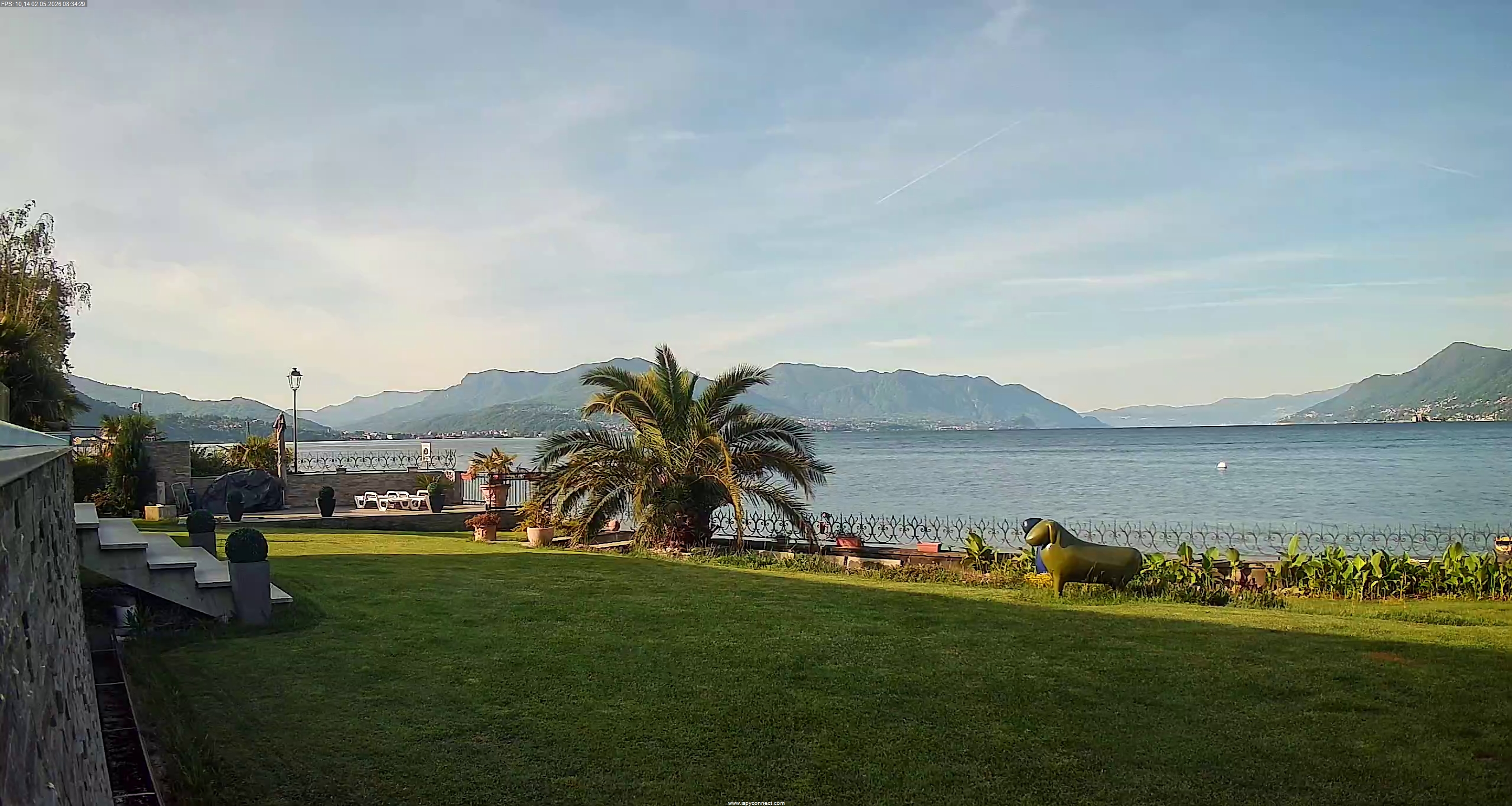 immagine della webcam nei dintorni di Re: webcam Maccagno con Pino e Veddasca