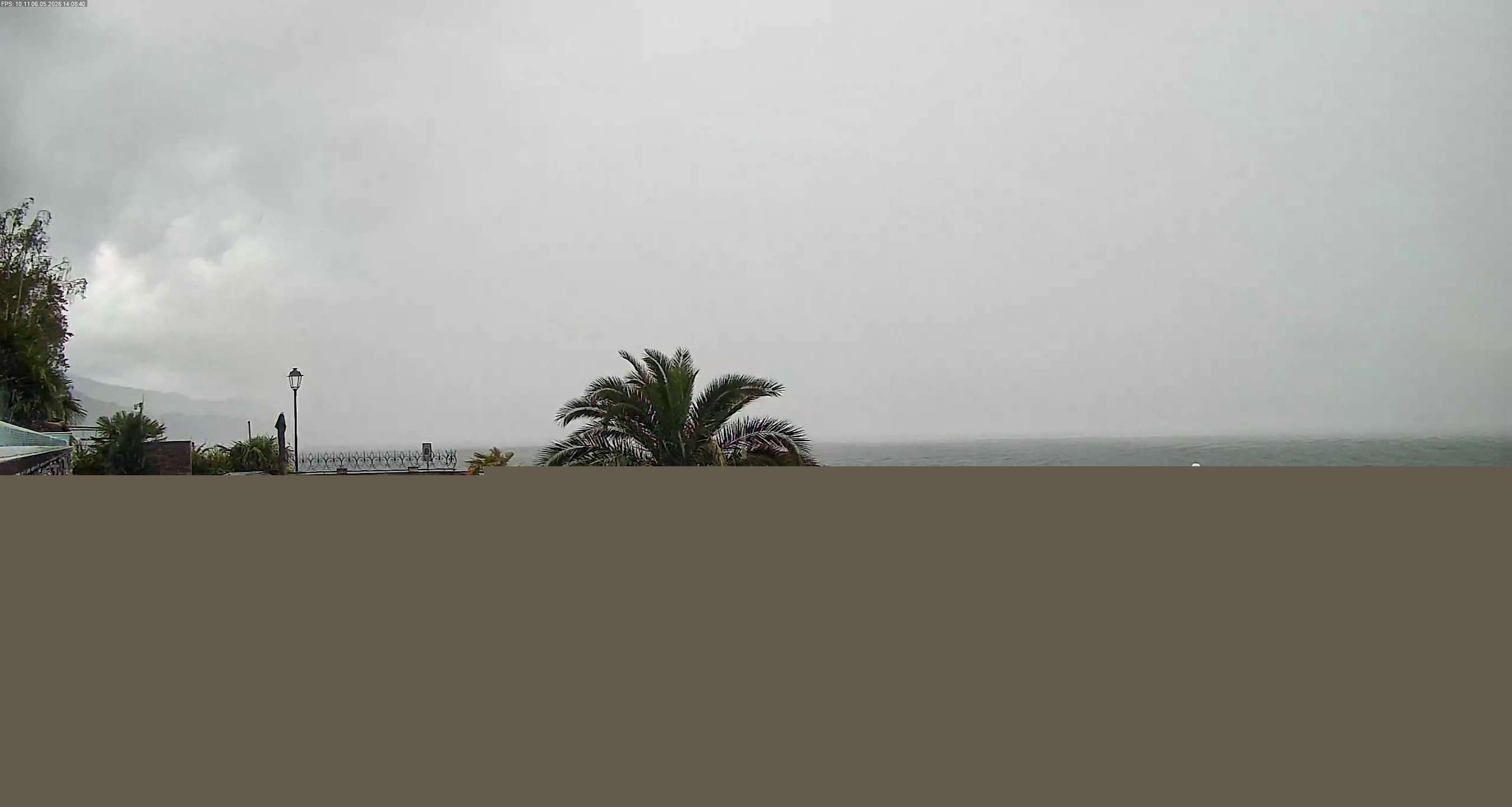 immagine della webcam nei dintorni di Craveggia: webcam Maccagno con Pino e Veddasca