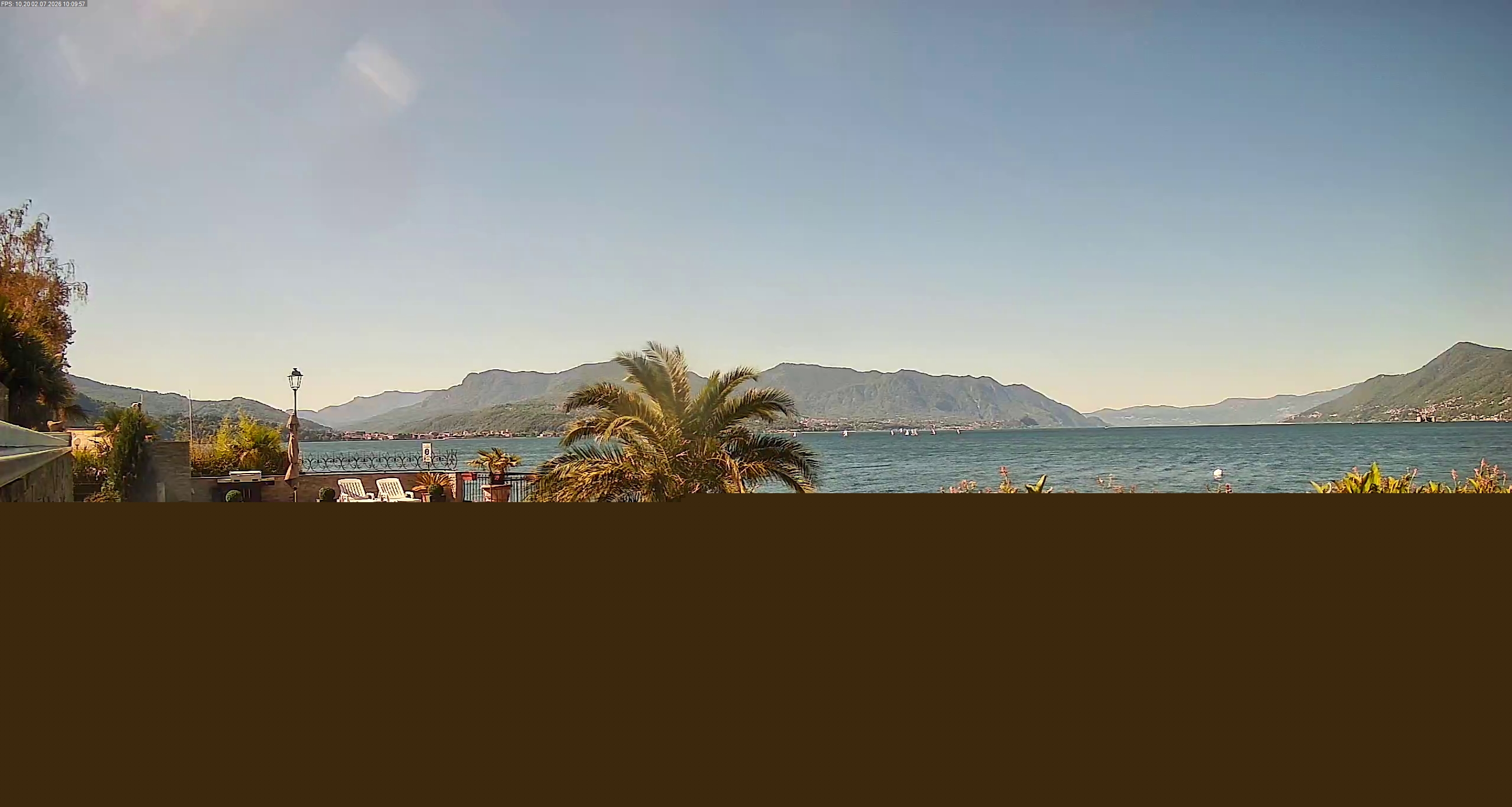 immagine della webcam nei dintorni di Cannobio: webcam Maccagno con Pino e Veddasca